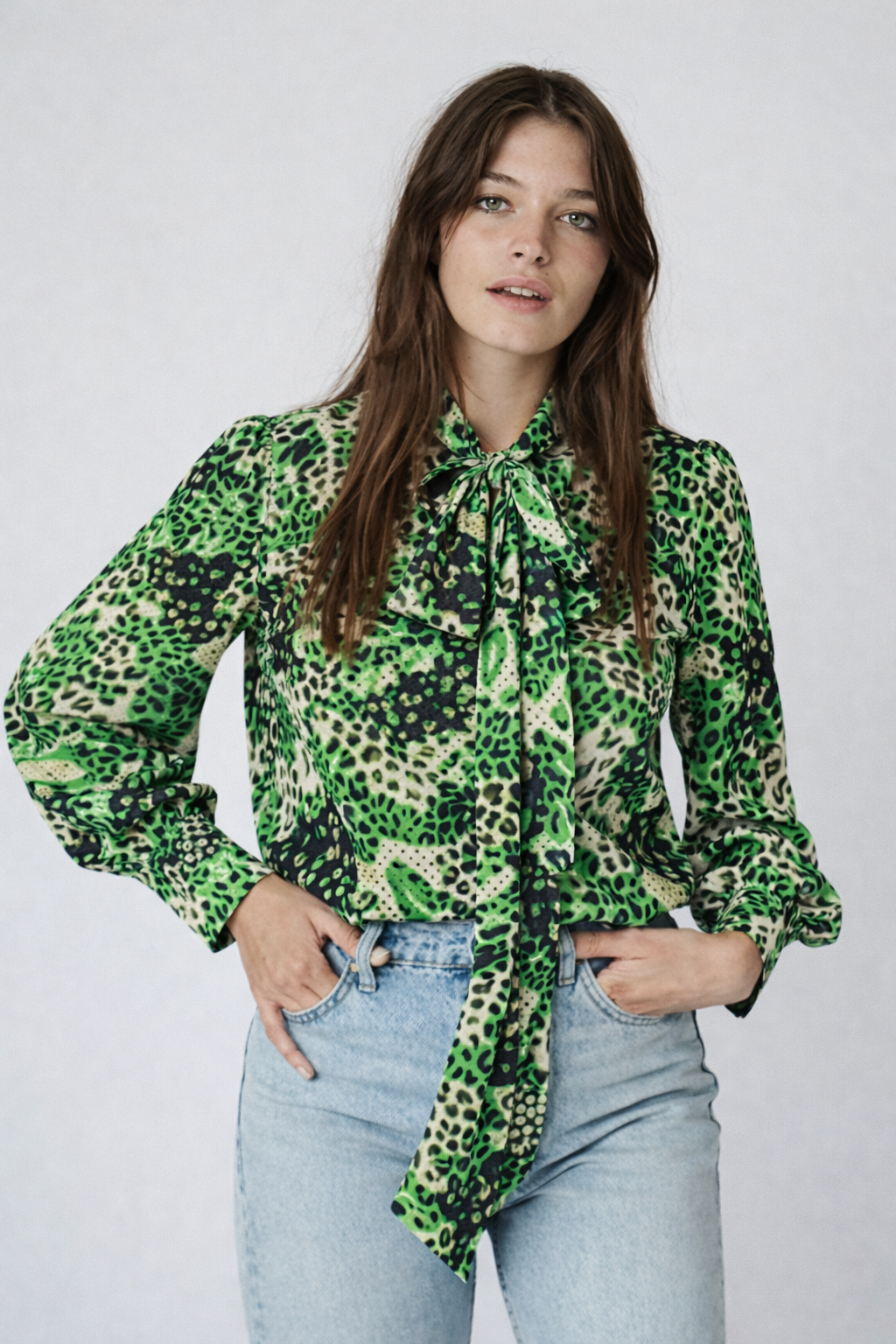 Pussybow in Green Animal Print